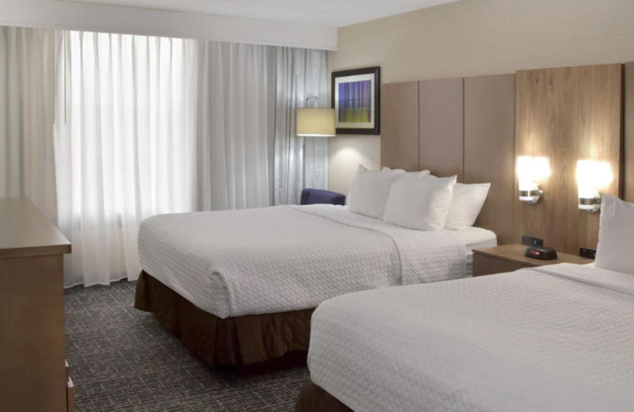Crowne Plaza Cleveland Airport By Ihg Hotel Middleburg Heights Buitenkant foto