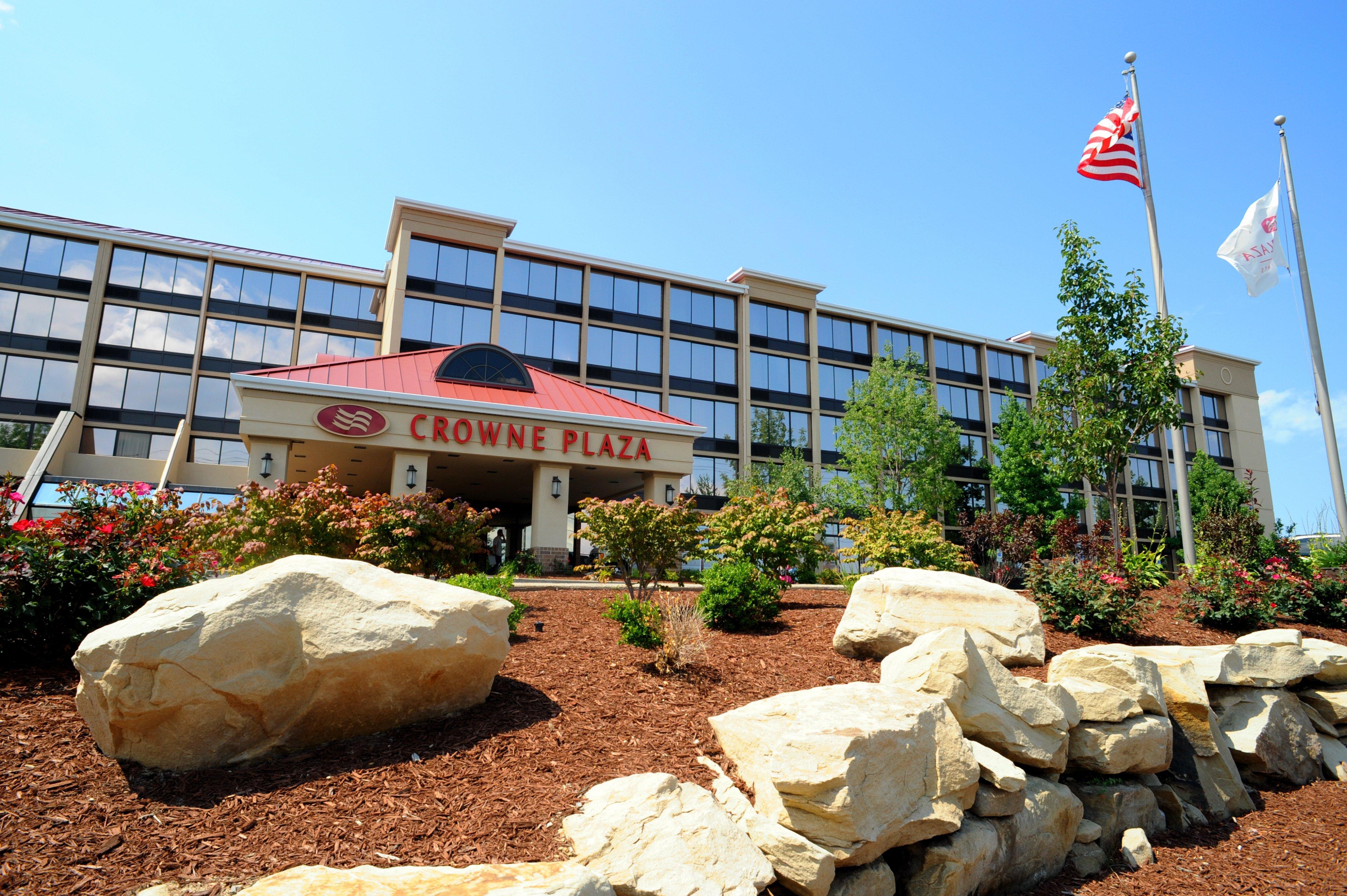 Crowne Plaza Cleveland Airport By Ihg Hotel Middleburg Heights Buitenkant foto