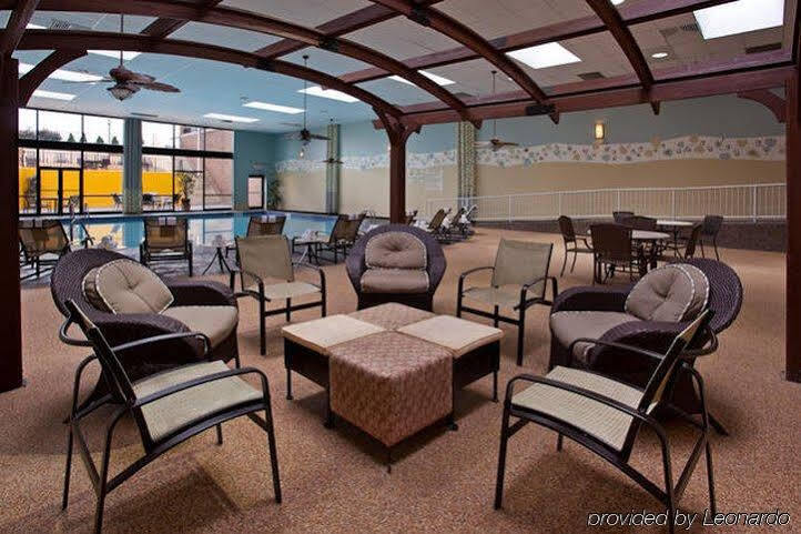 Crowne Plaza Cleveland Airport By Ihg Hotel Middleburg Heights Buitenkant foto