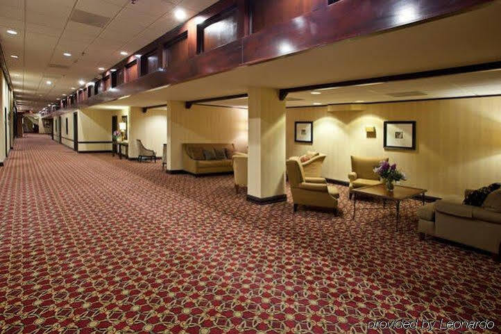 Crowne Plaza Cleveland Airport By Ihg Hotel Middleburg Heights Buitenkant foto